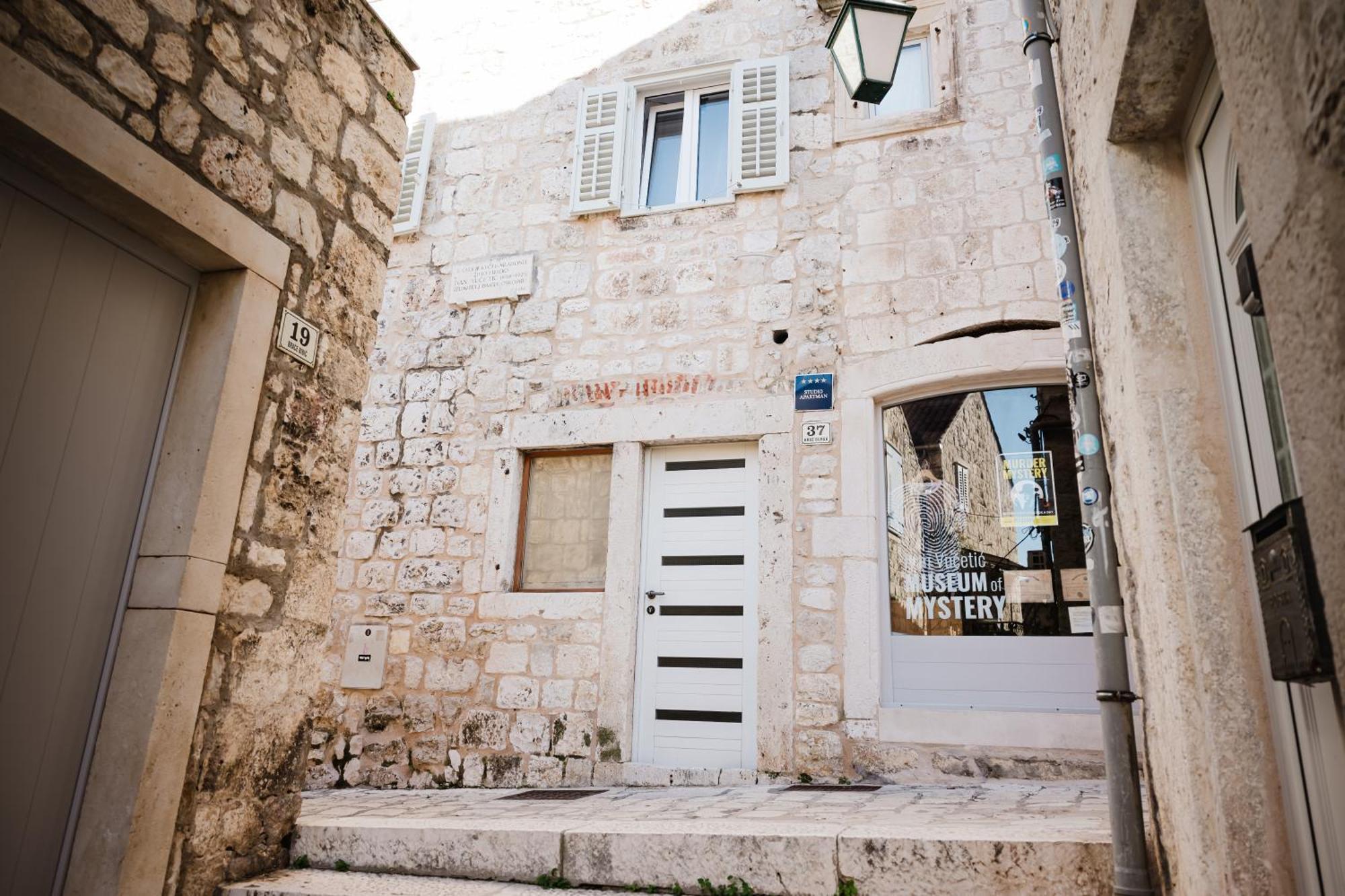 Fingerprint Central Apartment 5 Min From Center & Beach Hvar Town Exterior foto